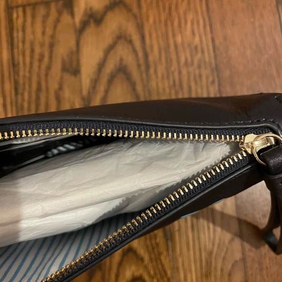 NWT Draper James Leather Wristlet - Picture 5 of 5